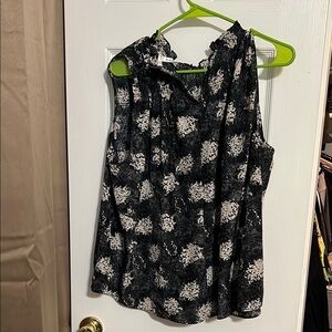 Joie Black and White Ruffled Sleeveless Blouse